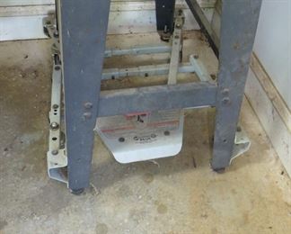 Bottom Band Saw - On Wheels