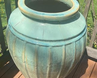 Decorative Planting Pot Large (2 of 2)
