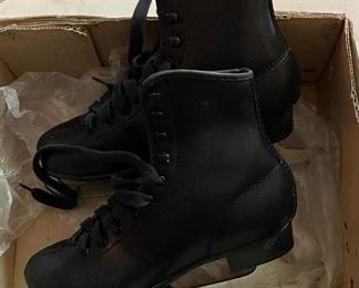 Lake Placid Boys Ice Skates Size 3 