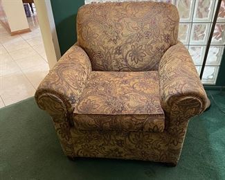 Walter E. Smithe Chair without pillows