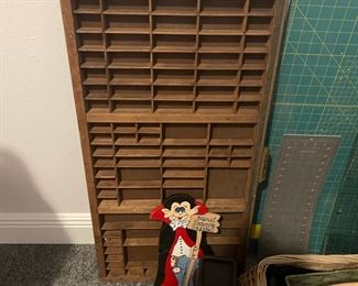 shadow box, print tray 