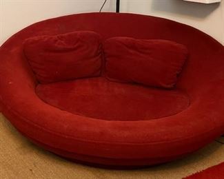 Loveseat 1960s Vibe