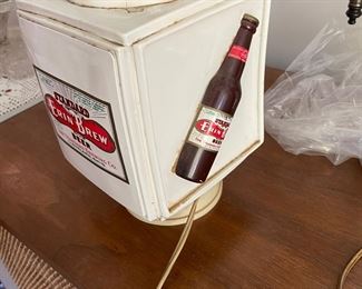 Erin Brew lighted motion lamp, as is         