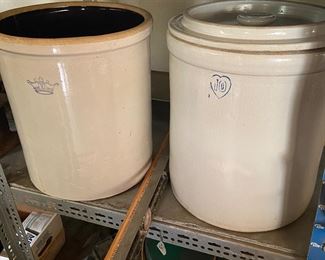 10 gallon crock w/lid and one with bail handles