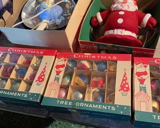 Angel tree topper lights up Santa lights up