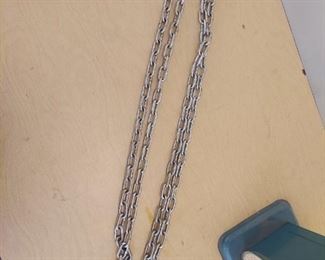 Chain and 2 hooks