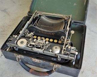 1917 folding Corona typewriter