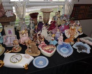 Porcelain and glass decor