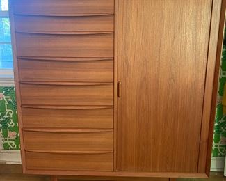 "Falster" teak tambour door dresser