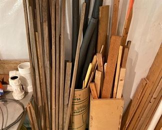 Assorted Lumber/Tomato plant stakes