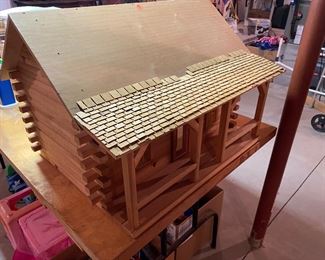 Doll House/Cabin w/ furniture