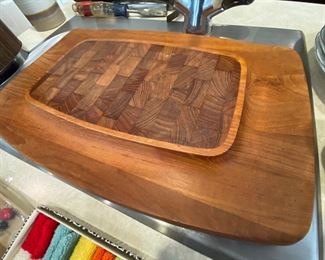 DANSK DESIGN TEAK WOOD CARVING CHEESE SERVING DISPLAY BOARD                                                       Measures: 18 " long 12" wide 1 1/2" thick                                 Made in Malaysia