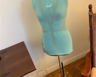 Sally Stitch push button dress form - size A