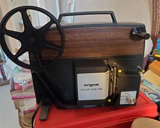 Argus holiday dual 848 reel, movie projector
