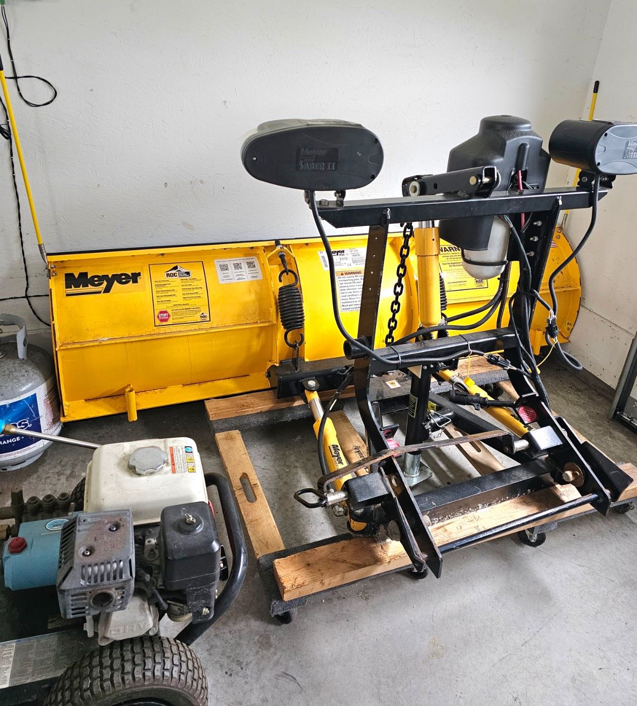 Next 6 pictures - Meyer Drive Pro 6' 8" EZ-Plus Mount Snow Plow! This plow is like new and is stored inside in the off season. Asking $3200 (New cost is between $5000-6200). Can be bundled with 2011 Nissan Frontier as has mount installed already. Call Bill at 419-360-2636 for any questions or to see the plow.  
                    *** Item is available for pre-sale ***