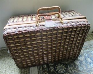 Vintage Wicker Picnic Basket