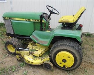 John Deere 430 Lawn Tractor ( Diesel ) 