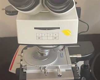 Leica DM 2500M Microscope 