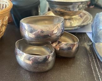 Set of 8 silver plated napkin rings