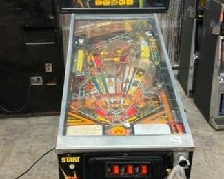 WILLIAMS POLICE FORCE PINBALL GAME