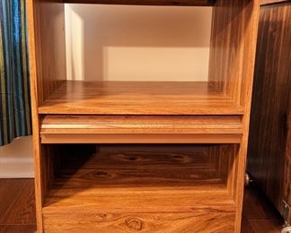 Rolling table with bottom storage