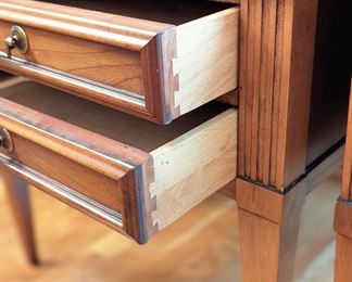 Accent side table set of 2