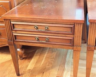 Accent side table set of 2