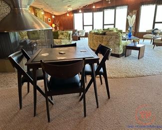 STAKMORE Vintage Card Table with STAKMORE Comfort A-Frame Folding Chairs