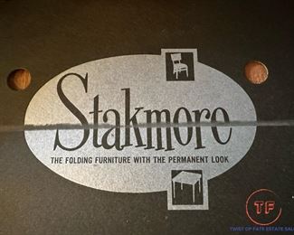 STAKMORE Vintage Card Table with STAKMORE Comfort A-Frame Folding Chairs