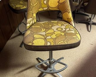 Vintage FINER CHROME PRODUCTS Barstools