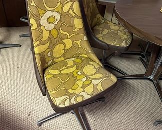 Vintage B. BRODY SEATING CO. Table and Chair Set