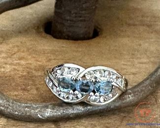 14kt Gold Silver Blue Ceylon and White Saphire Ring