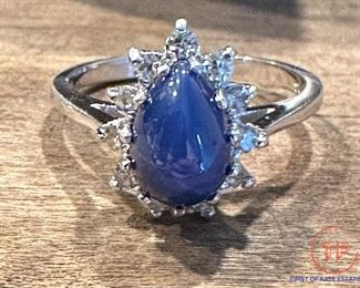 14kt Gold Star Saphire and Diamond Ring