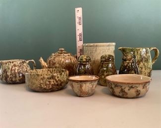 JOPI800 Vintage Antique Spongeware Pottery