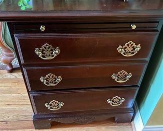 Kincaid side small table 