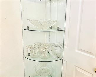 Glass corner display shelf