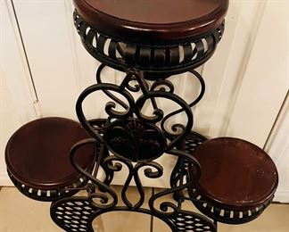 Plant stand