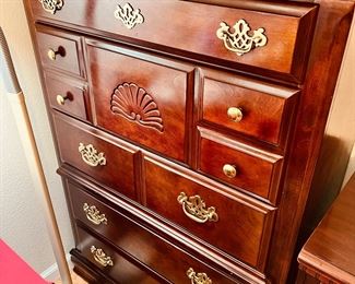 Cherry chest of drawers 