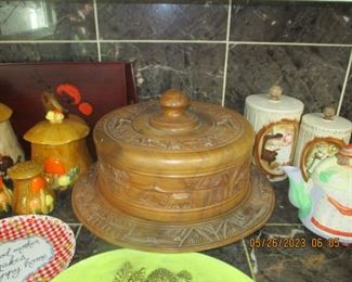 Wood carved cake plate and cover