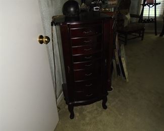 Jewelry armoire