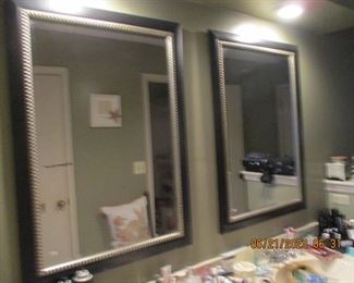 Matching set of mirrors