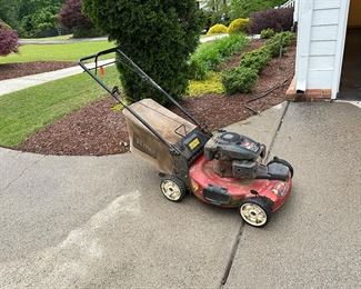 Toro Recycler 22 lawnmower 149cc Self Propelled. 