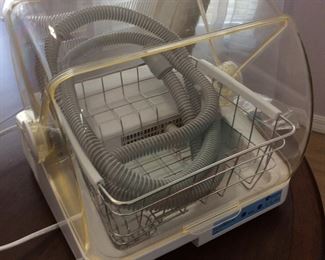 Equipment dryer for sleep apnea machine 