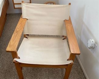 Modern style canvas and wood directors chair