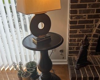 wooden round table (lamp has sold)