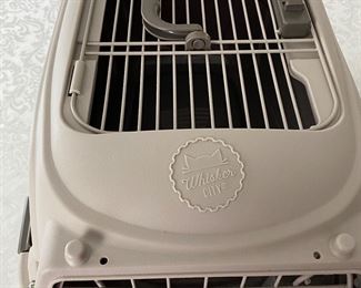 small pet carrier, like new