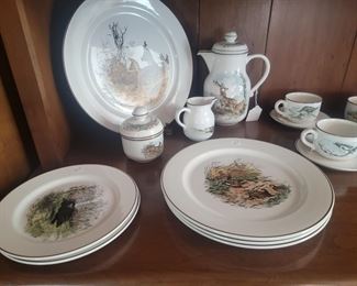 Villeroy & Boch Fontainblue Coffee w/ Cream & Sugar, Dinner Plates Cups & Saucers and Round Platter