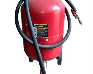 Central Pneumatic Abrasive Blaster