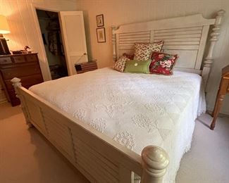 shutter style headboard/footboard king sized bed