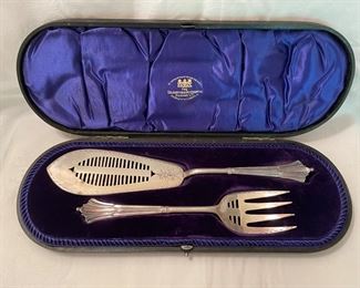 English silver plated fish serving set